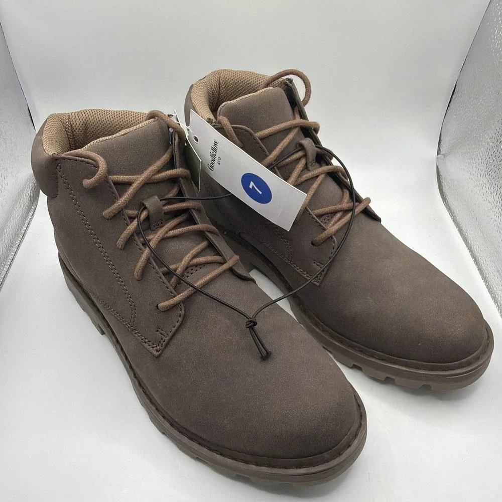 Men Maynard Chukka Boots - Goodfellow & Co Size 7. New